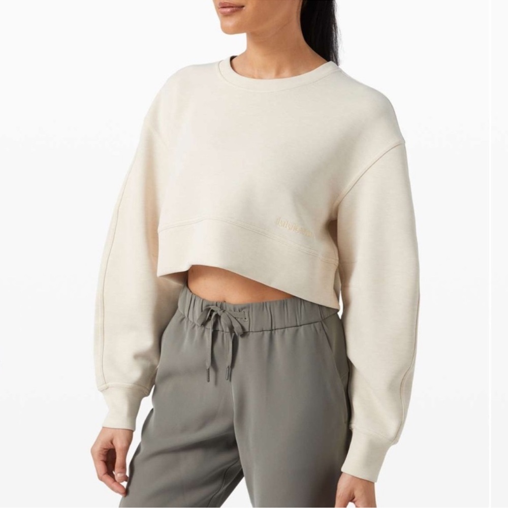 Lululemon Soft Ambitions Cropped Crew Sweatshirt Cream Softstreme Size 2 XS